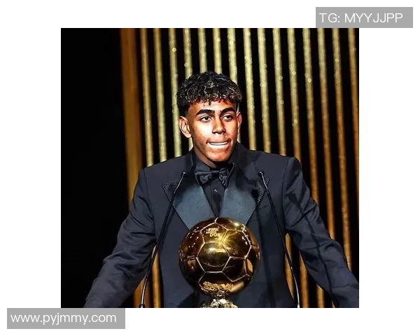 足球球星之子继承父业崭露头角展现未来潜力